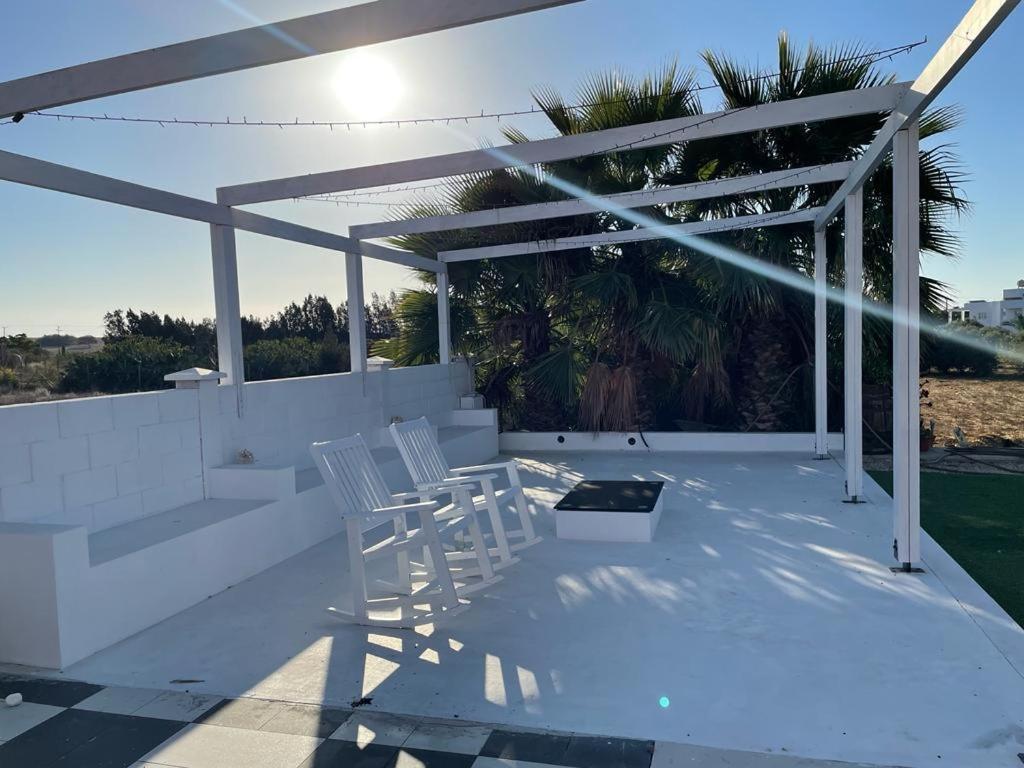 The Pervoli Studio - Pool - Close To Beach Larnaca Buitenkant foto